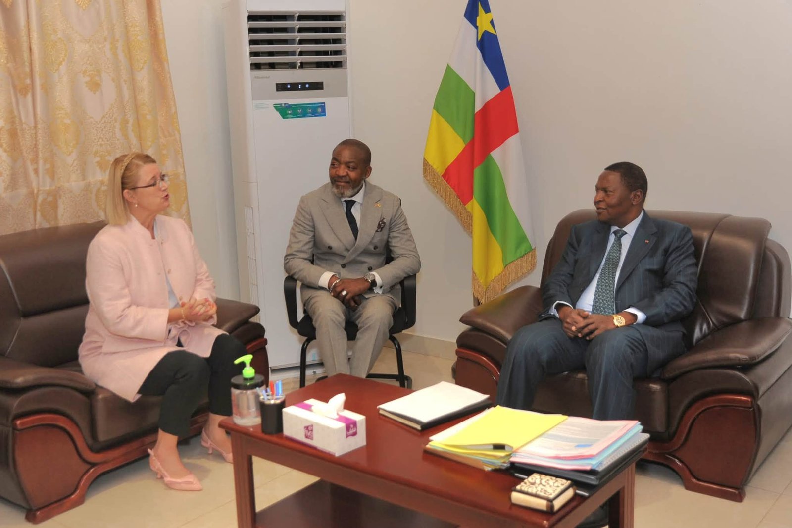 Centrafrique : Internet solaire pour tous, le Président Touadéra ouvre la porte à ZUBA